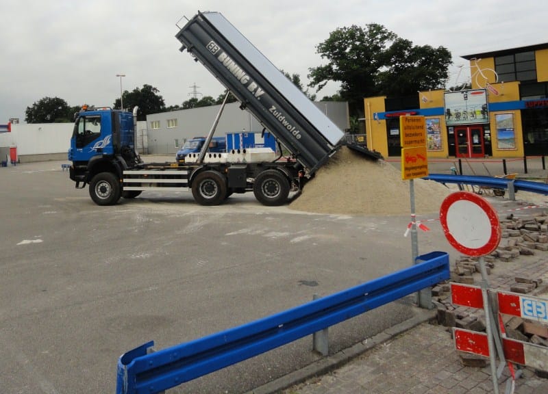 Hoogeveen – herstellen parkeerplaats e.d.